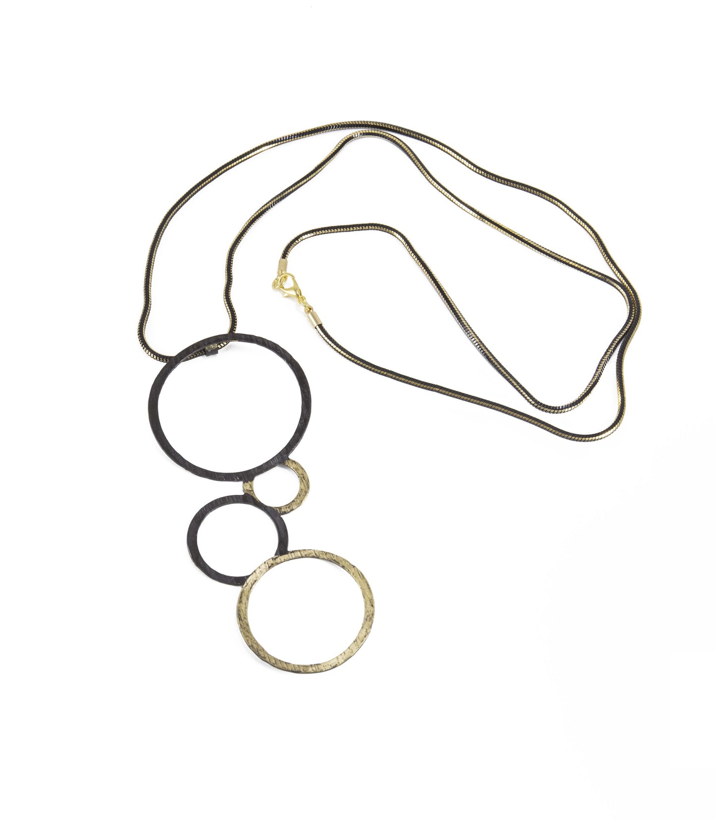 Χειροποίητο κολιέ από ορείχαλκο. 687