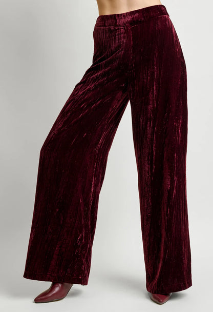 ΒΕΛΟΥΔΙΝΟ ΣΕΤ ΜΕ ΚΙΜΟΝΟ ΚΑΙ ΠΑΝΤΕΛΟΝΙ