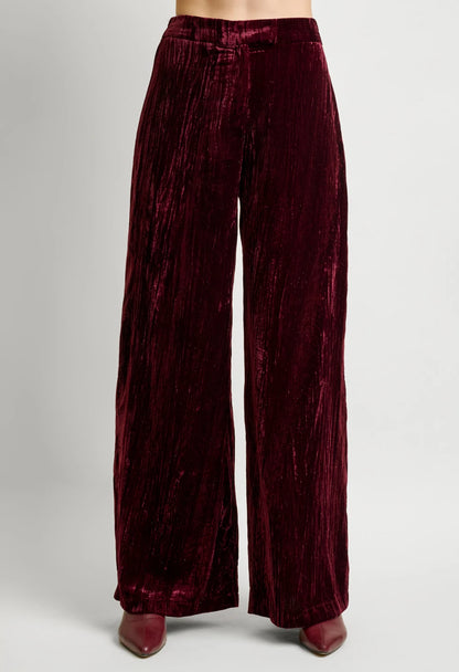 ΒΕΛΟΥΔΙΝΟ ΣΕΤ ΜΕ ΚΙΜΟΝΟ ΚΑΙ ΠΑΝΤΕΛΟΝΙ