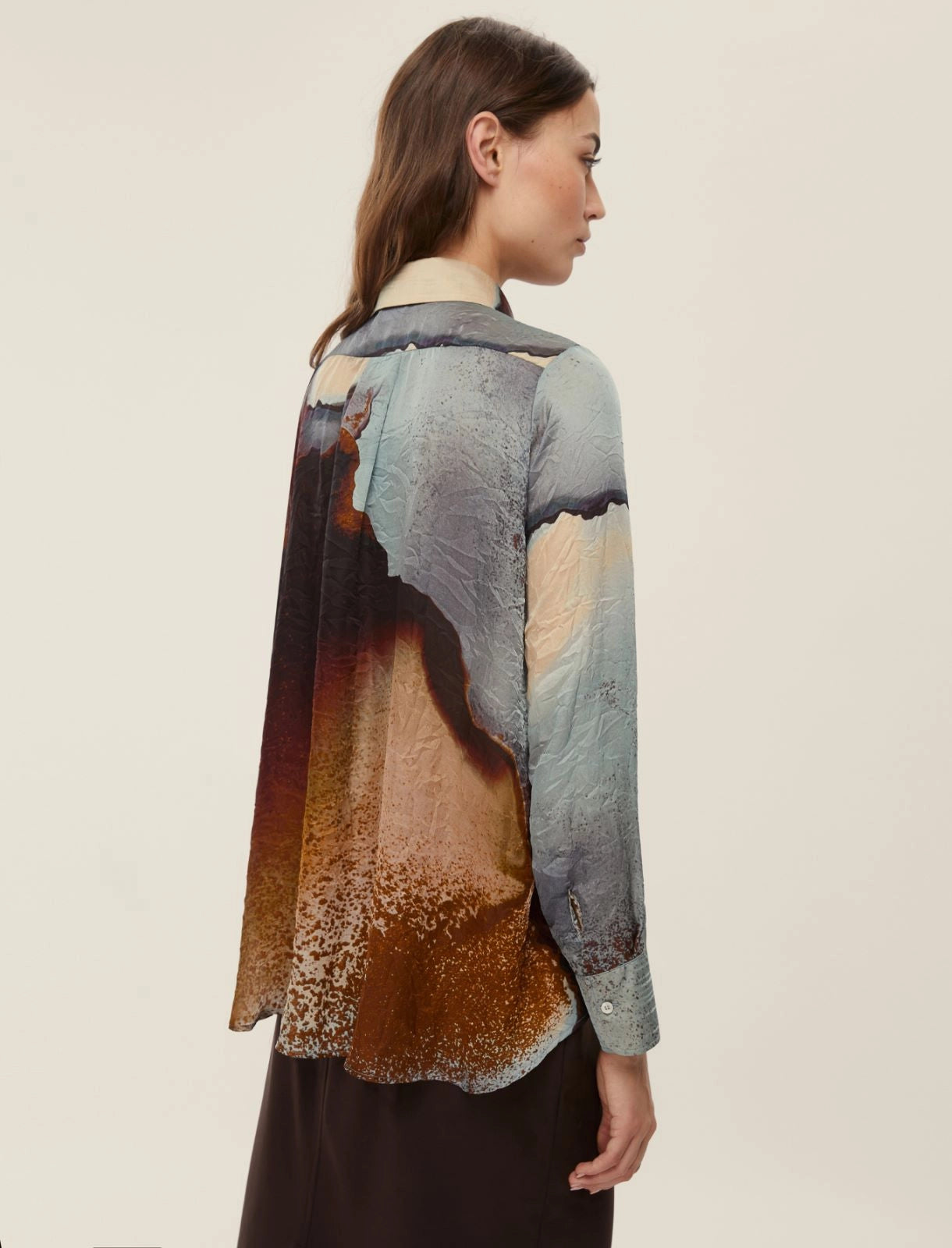 Γυναικείo Σατέν πουκάμισο με στάμπα - ΣΚΟΥΡΟ ΜΠΛΕ