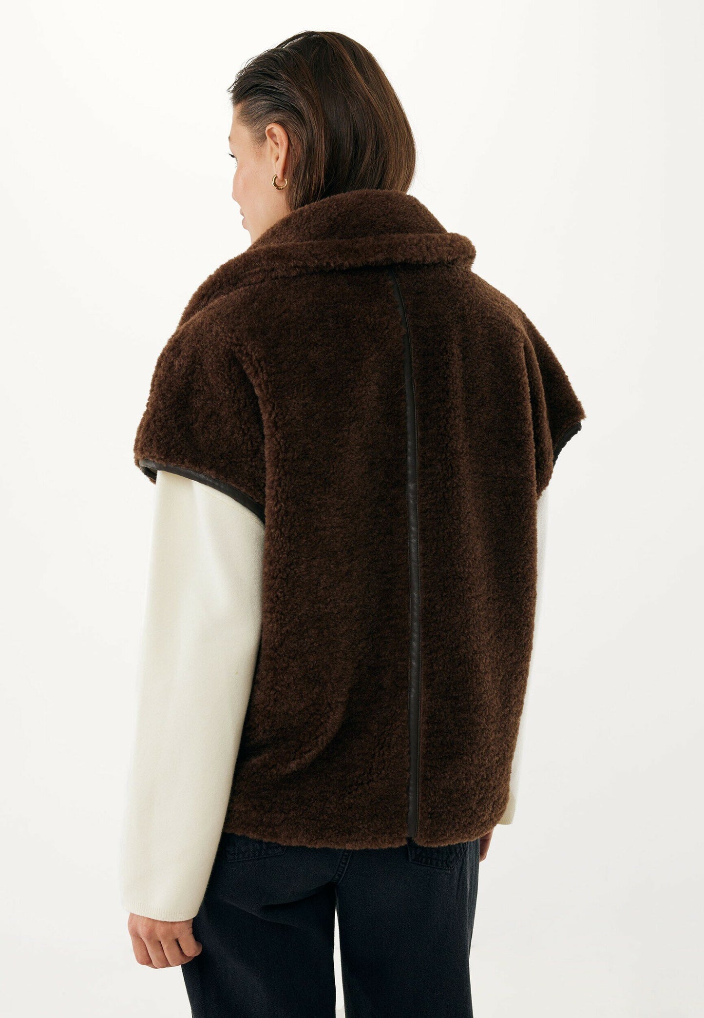 Γυναικείο σκούρο καφέ γιλέκο