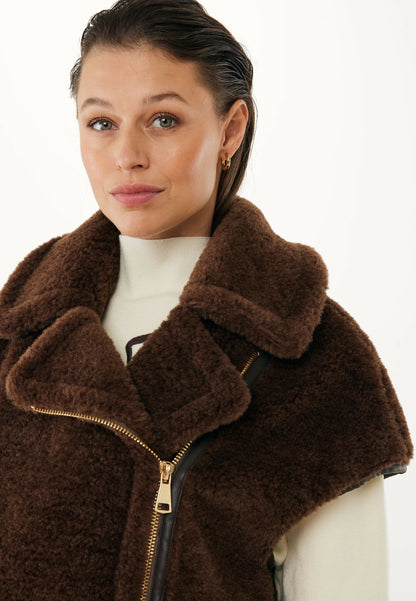 Γυναικείο σκούρο καφέ γιλέκο